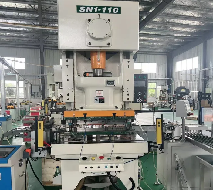 The advantages of cnc lathe machining for cylindrical carbon steel parts.