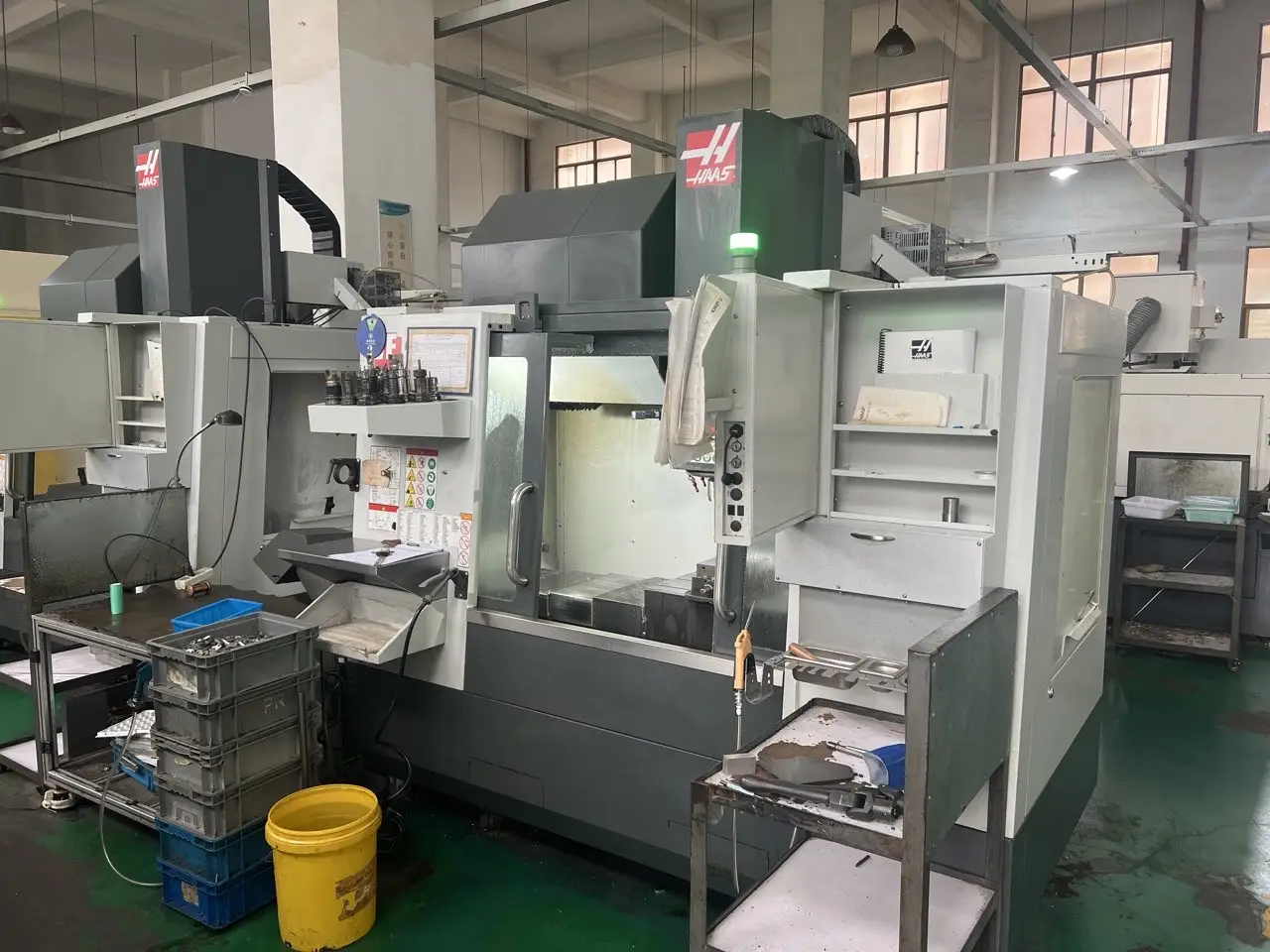 2025 Guide: Custom CNC Machining Cost Factors Explained